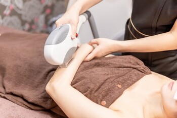 HAIR & MAKE EARTH 熊本光の森店 | 菊池のエステサロン HAIR & MAKE EARTH 熊本光の森店 | 菊池のエステサロン