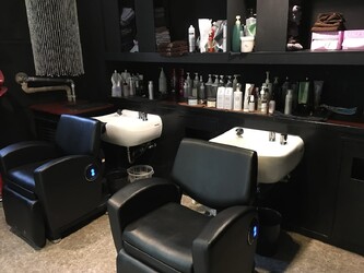 HAIR MAKE MALUNA 大通店 | 大通のヘアサロン HAIR MAKE MALUNA 大通店 | 大通のヘアサロン