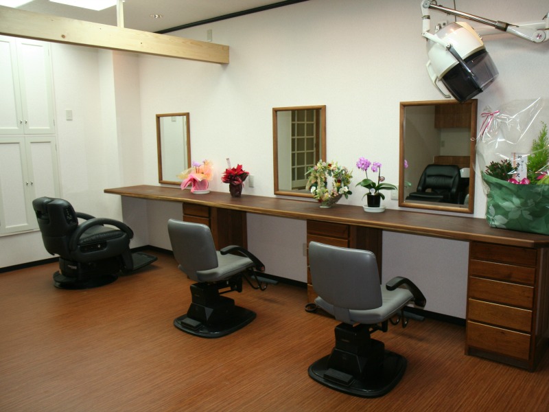 HAIR SALON KOMATSU | 岡谷のヘアサロン