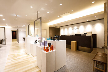 Silk house 日本橋三越 メンズサロン店 | 日本橋のヘアサロン Silk house 日本橋三越 メンズサロン店 | 日本橋のヘアサロン