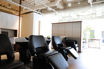 oak 銀座本店 【オーク】 | 銀座のヘアサロン oak 銀座本店 【オーク】 | 銀座のヘアサロン