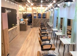 Agu hair lodge 蒲生四丁目駅前店【アグ ヘアー ロッジ】 | 京橋のヘアサロン