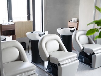 LENORA 本町 | 本町のヘアサロン LENORA 本町 | 本町のヘアサロン