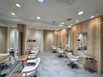 HAIR SPACE BLOOM Ea 三国店【 ヘアースペースブルームエア 】 | 十三のヘアサロン