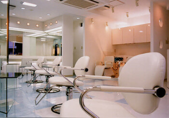 SHINE | 西葛西のヘアサロン SHINE | 西葛西のヘアサロン