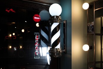 TIGHT SWAG BARBERWORKS | 三軒茶屋のヘアサロン TIGHT SWAG BARBERWORKS | 三軒茶屋のヘアサロン