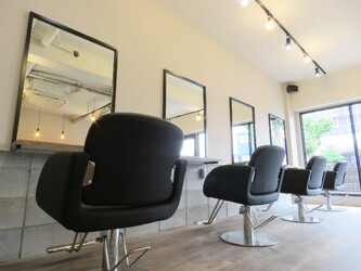 Apiuz Hair 西宮北口 | 西宮のヘアサロン Apiuz Hair 西宮北口 | 西宮のヘアサロン