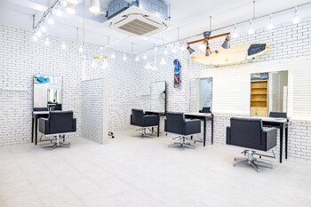 メンズヘアサロン YUIMARL SLOW 倉敷店 メンズパーマ×メンズブリーチ | 倉敷のヘアサロン メンズヘアサロン YUIMARL SLOW 倉敷店 メンズパーマ×メンズブリーチ | 倉敷のヘアサロン