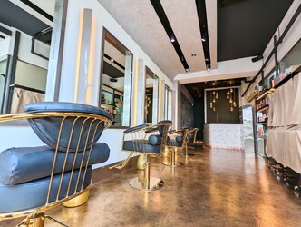 エクステ・ブリーチ・髪質改善・縮毛矯正専門店 EDeN MAeD 天神店 | 天神/大名のヘアサロン エクステ・ブリーチ・髪質改善・縮毛矯正専門店 EDeN MAeD 天神店 | 天神/大名のヘアサロン