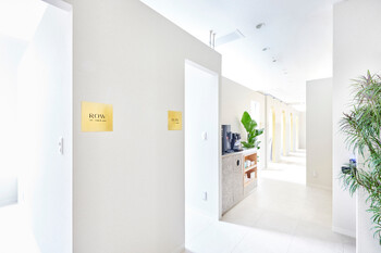 全席個室【髪質改善×ヘアケア特化型サロン】newi京都四条烏丸 | 四条烏丸/五条/西院のヘアサロン 全席個室【髪質改善×ヘアケア特化型サロン】newi京都四条烏丸 | 四条烏丸/五条/西院のヘアサロン