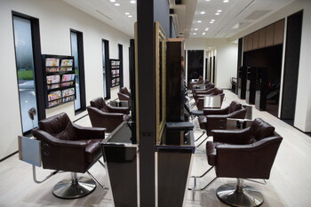 AULA 戸出店 | 高岡のヘアサロン AULA 戸出店 | 高岡のヘアサロン