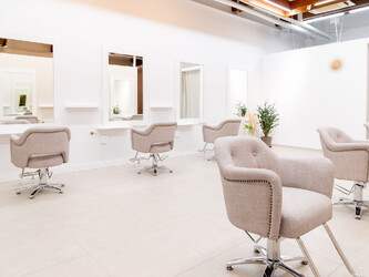 enju | 長浜のヘアサロン enju | 長浜のヘアサロン