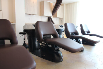 PLUS 六地蔵店 | 宇治のヘアサロン PLUS 六地蔵店 | 宇治のヘアサロン