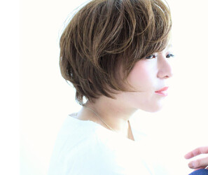 Quattro | 新大阪のヘアサロン Quattro | 新大阪のヘアサロン