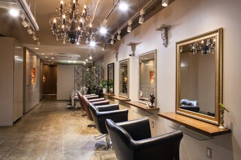 Hair Moija | 表参道のヘアサロン Hair Moija | 表参道のヘアサロン