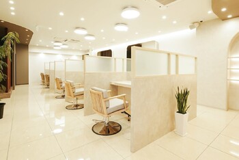 loca resel by tree | 横須賀のヘアサロン loca resel by tree | 横須賀のヘアサロン