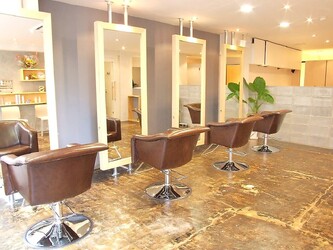 Stars yuruli四条烏丸店 | 四条烏丸/五条/西院のヘアサロン Stars yuruli四条烏丸店 | 四条烏丸/五条/西院のヘアサロン