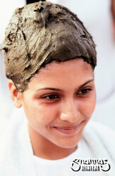 アイラッシュ&ヘナ pres de st.cure | 奈良のヘアサロン アイラッシュ&ヘナ pres de st.cure | 奈良のヘアサロン