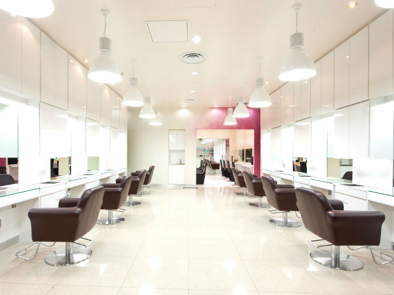 HAIR ＆ NAIL MIYA 本店 | 大通のヘアサロン