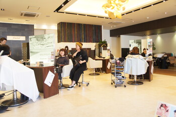 フラクタルデザイン 時津店 | 長崎のヘアサロン フラクタルデザイン 時津店 | 長崎のヘアサロン