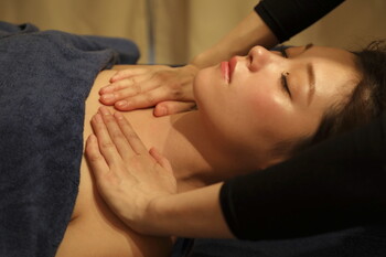 小顔矯正/身体の歪み矯正専門店 ドクター・ヴィーナス | 柏のリラクゼーション 小顔矯正/身体の歪み矯正専門店 ドクター・ヴィーナス | 柏のリラクゼーション