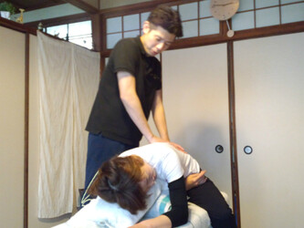 KUMAMOTO腰痛・肩こりケアセンター | 熊本のリラクゼーション KUMAMOTO腰痛・肩こりケアセンター | 熊本のリラクゼーション