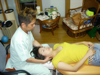 AKカイロプラクティックオフィスKOU | 広島駅周辺のリラクゼーション AKカイロプラクティックオフィスKOU | 広島駅周辺のリラクゼーション