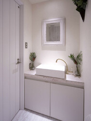 Battery hair&make 塚本店 | 十三のヘアサロン Battery hair&make 塚本店 | 十三のヘアサロン