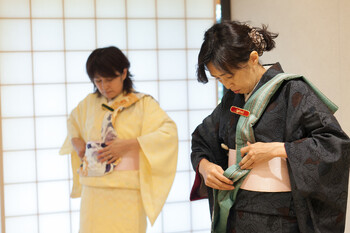 キモノサリー着付教室 | 高田馬場のヘアサロン キモノサリー着付教室 | 高田馬場のヘアサロン