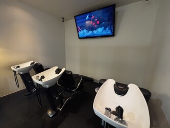 odd-jobs MIDORII | 広島駅周辺のヘアサロン odd-jobs MIDORII | 広島駅周辺のヘアサロン