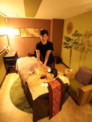 アロマオイルリンパフェイシャルエステ 【晴れ古都】北浜店 | 淀屋橋/北浜のリラクゼーション アロマオイルリンパフェイシャルエステ 【晴れ古都】北浜店 | 淀屋橋/北浜のリラクゼーション