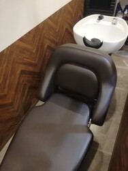 Le Parfum 下総中山駅前店 | 船橋のヘアサロン Le Parfum 下総中山駅前店 | 船橋のヘアサロン