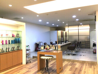 Le Parfum M イオンフードスタイル新松戸店 | 新松戸のヘアサロン Le Parfum M イオンフードスタイル新松戸店 | 新松戸のヘアサロン