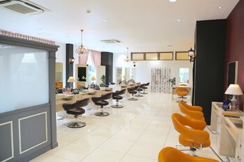 EARTH coiffure beaut? 伊勢崎店