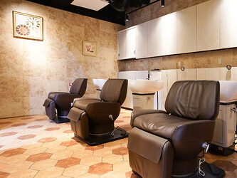 Anphi 新杉田 | 横浜のヘアサロン Anphi 新杉田 | 横浜のヘアサロン