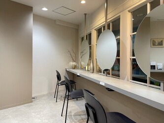 H 天神橋 | 天満/南森町のヘアサロン H 天神橋 | 天満/南森町のヘアサロン