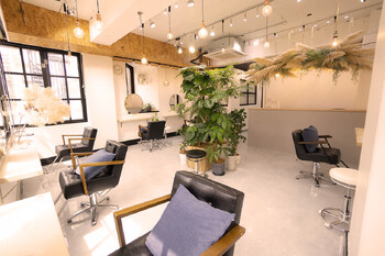 CARICIA | 栄/矢場町のヘアサロン CARICIA | 栄/矢場町のヘアサロン