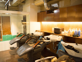 Hair salon Reine | 西葛西のヘアサロン Hair salon Reine | 西葛西のヘアサロン