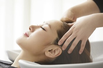 Eleanor 梅田店 | 梅田のヘアサロン Eleanor 梅田店 | 梅田のヘアサロン