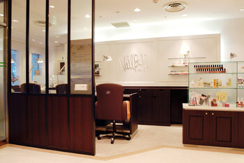 NailBar 大丸神戸店 | 元町のネイルサロン