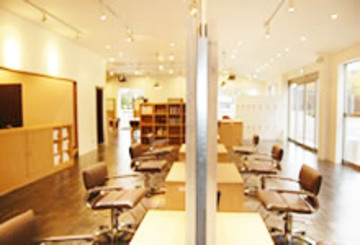 SALONS 南蔵王店 | 福山のヘアサロン