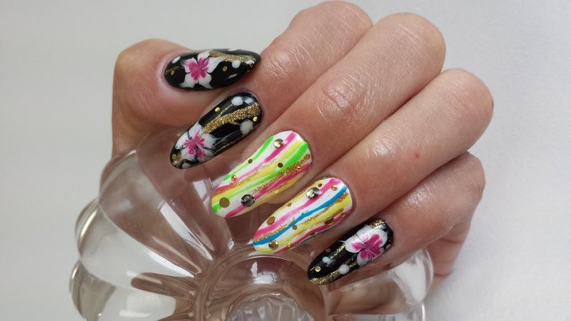 Walea Nailsalon School ワレアネイルサロンアンドスクール 沖縄県 那覇 のネイルサロン ビューティーパーク