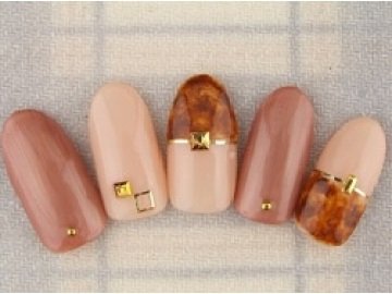 Bianca Nails 新宿西口店 | 新宿のネイルサロン