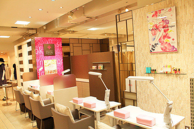 DASHING DIVA 名鉄百貨店本店 | 名駅のネイルサロン