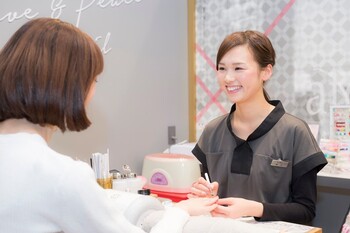 Nails By Ten 天神ビブレ店 ネイルズバイテンテンジンビブレテン 福岡県 天神 大名 のネイルサロン ビューティーパーク