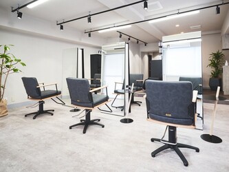 aux. オグジュアリー 表参道 | 表参道のヘアサロン aux. オグジュアリー 表参道 | 表参道のヘアサロン