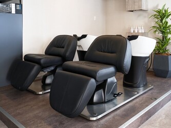 aux. オグジュアリー 表参道 | 表参道のヘアサロン aux. オグジュアリー 表参道 | 表参道のヘアサロン